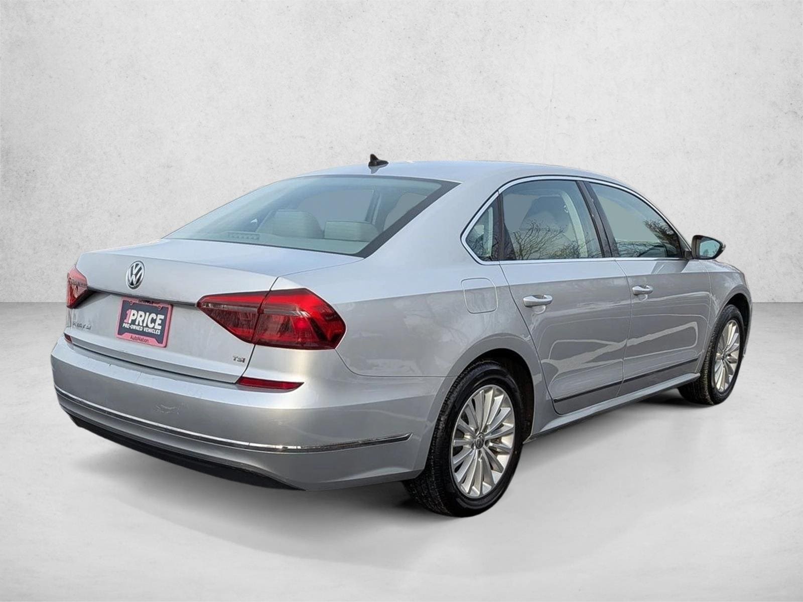 2017 VOLKSWAGEN PASSAT - Image 5