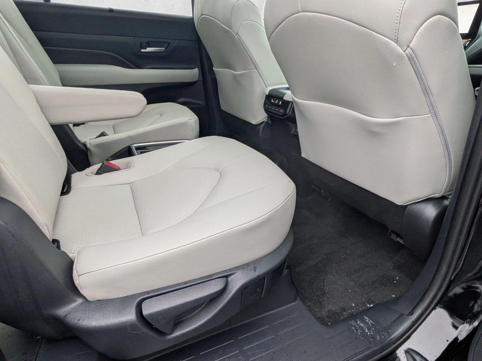 2025 TOYOTA GRAND HIGHLANDER - Image 18