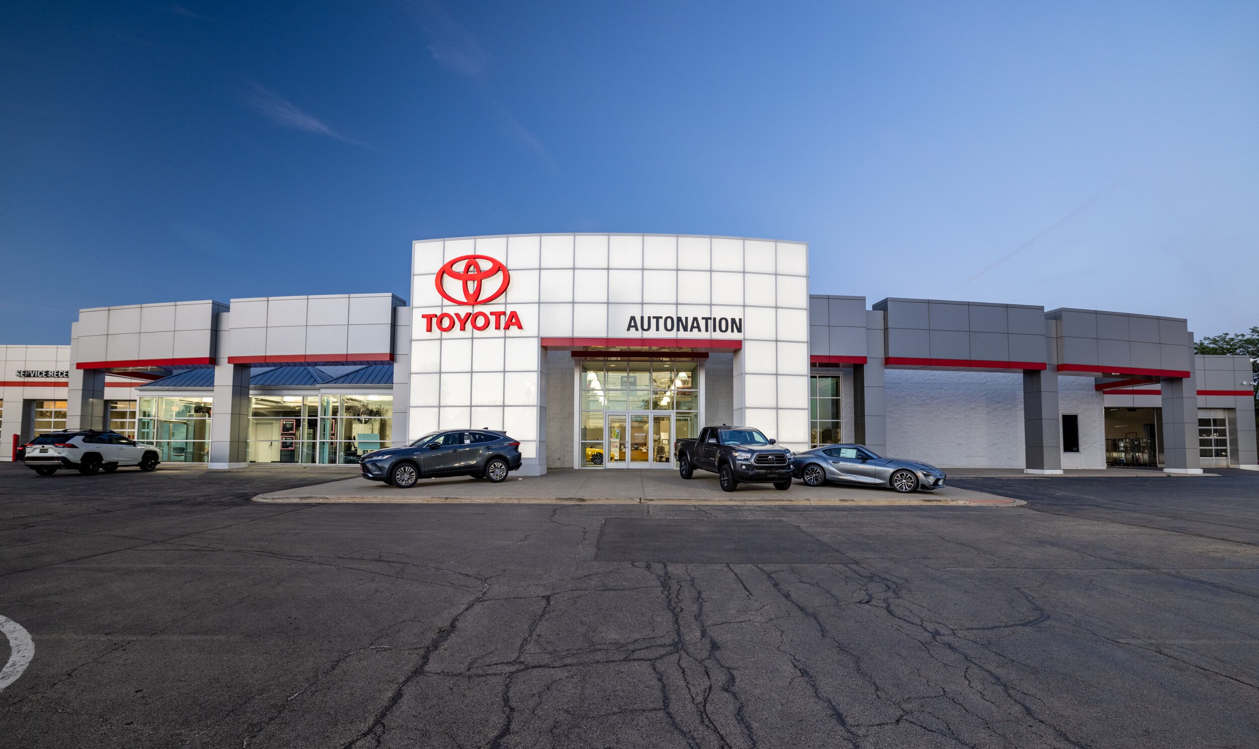AutoNation Toyota Dealership in Libertyville, IL | New & Used Cars For ...
