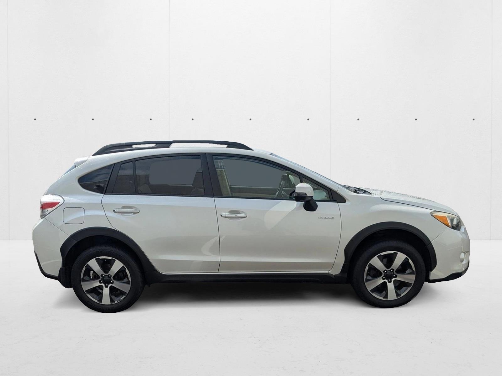 2014 Subaru Crosstrek Hybrid photo 2