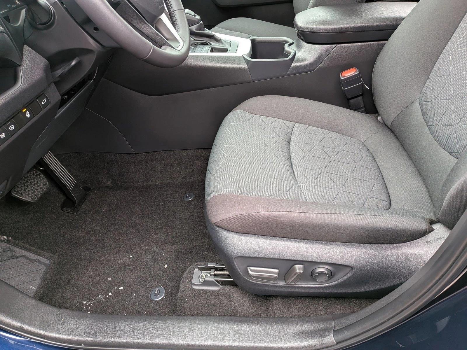 2025 TOYOTA RAV4 - Image 15