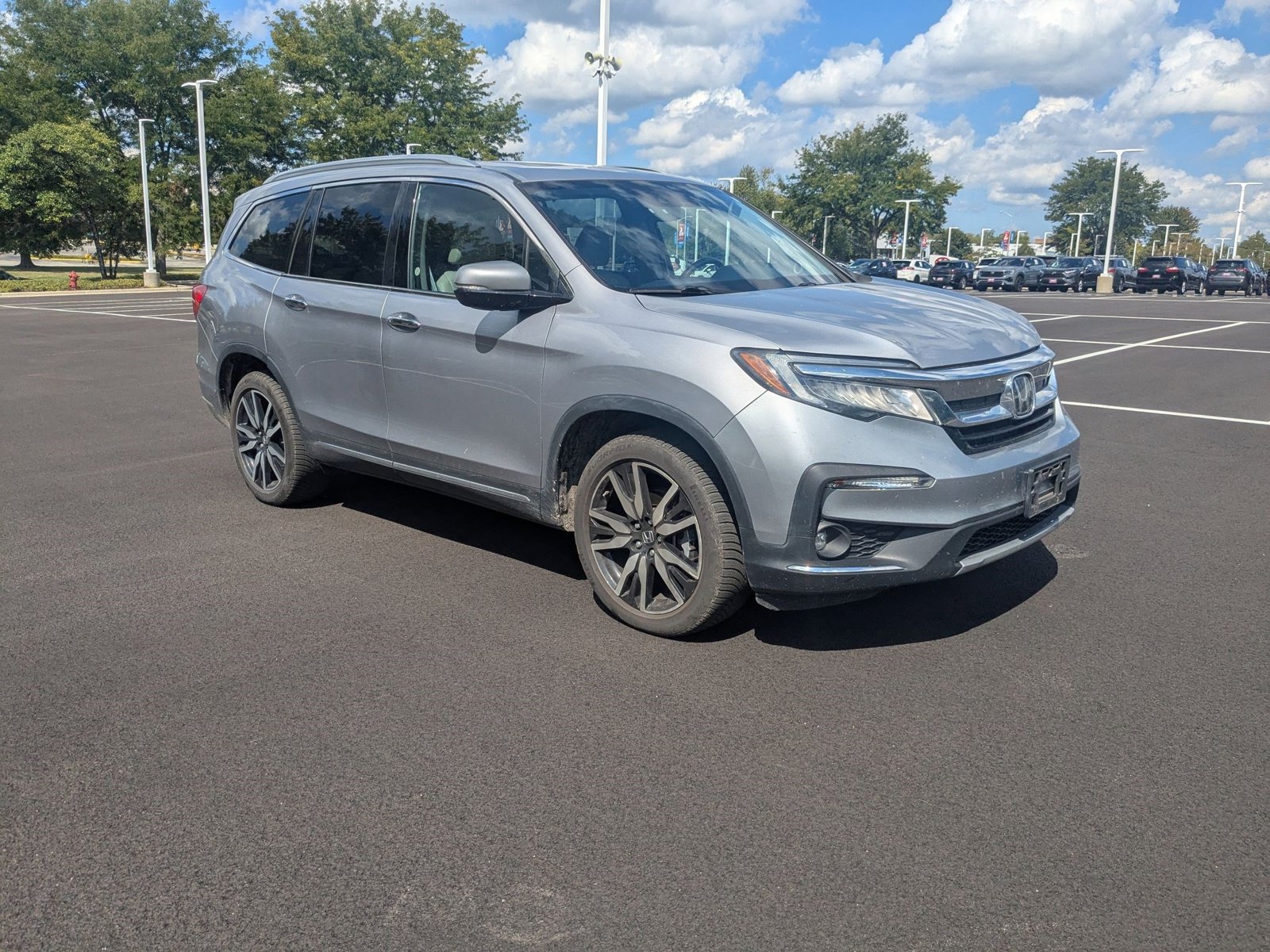 2020 Honda Pilot Touring photo 3