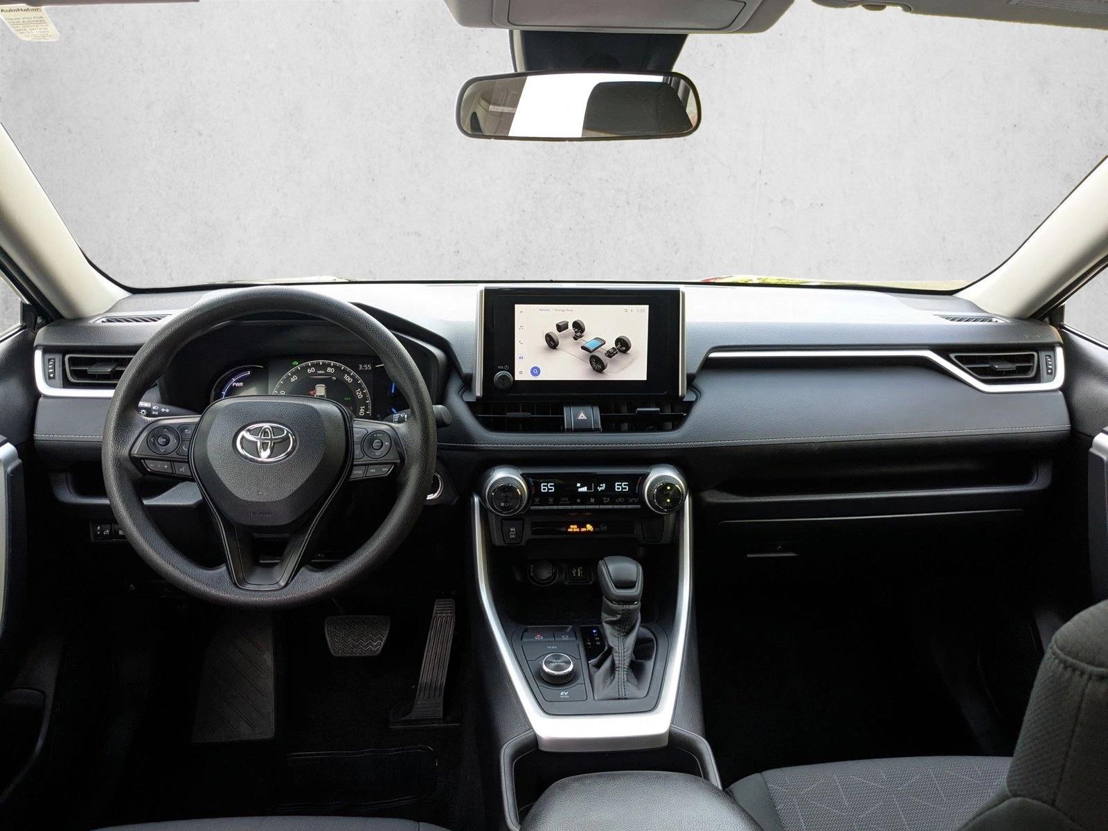 2025 TOYOTA RAV4 - Image 18