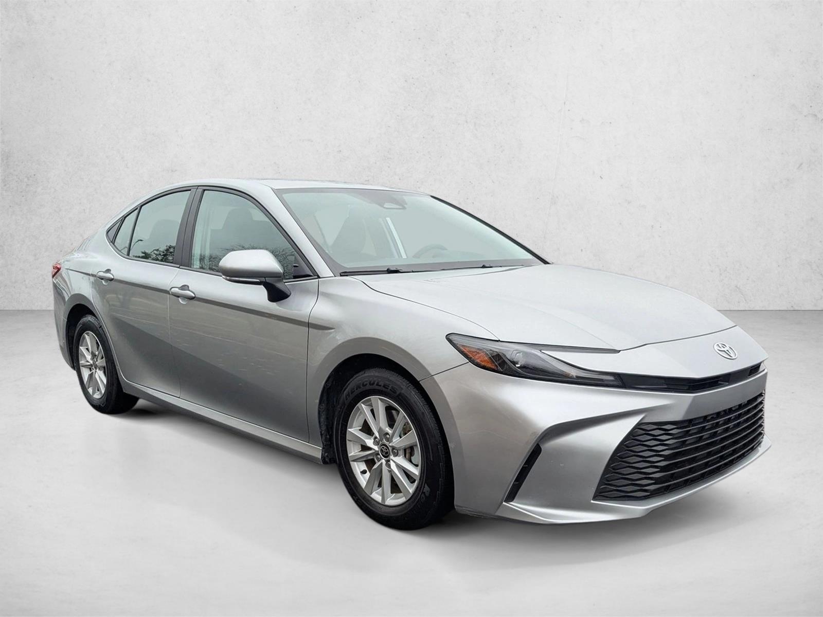 2025 Toyota Camry LE photo 3
