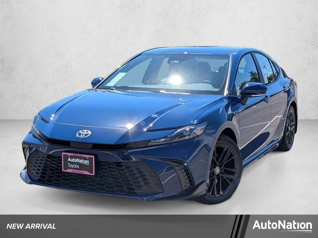 Used 2026 Toyota Camry SE Sedan