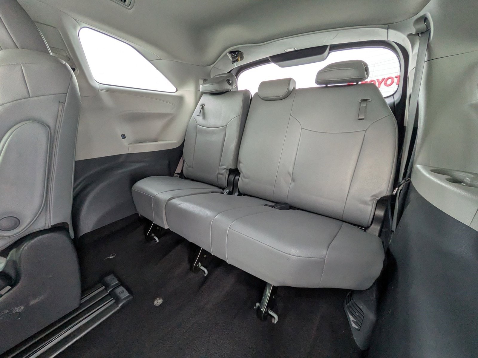 2024 TOYOTA SIENNA - Image 19