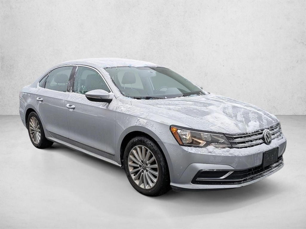 Used 2017 Volkswagen Passat 1.8T SE Sedan