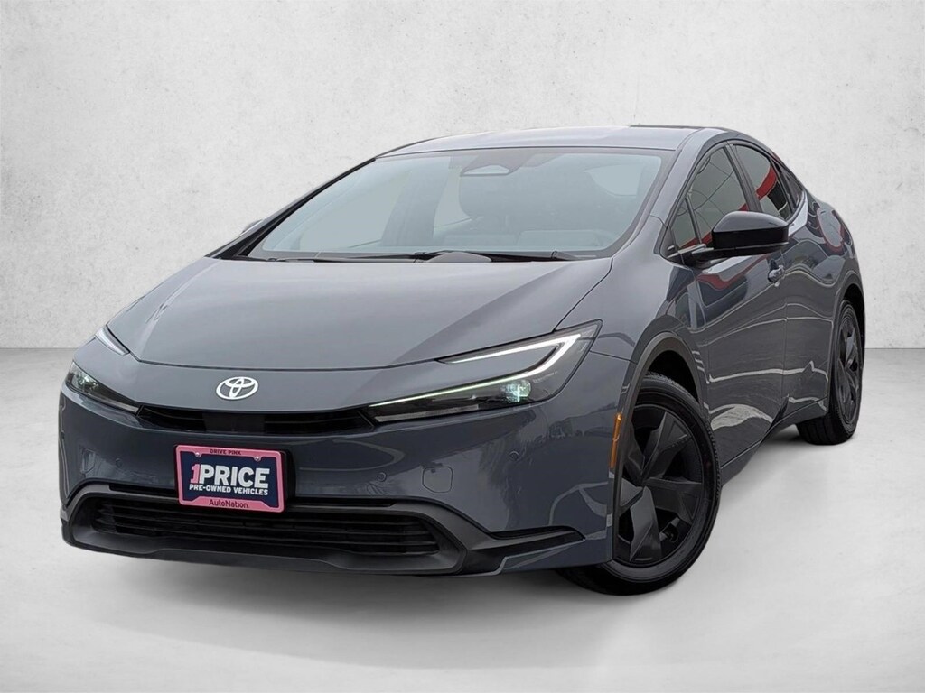 Used 2025 Toyota Prius LE Hatchback