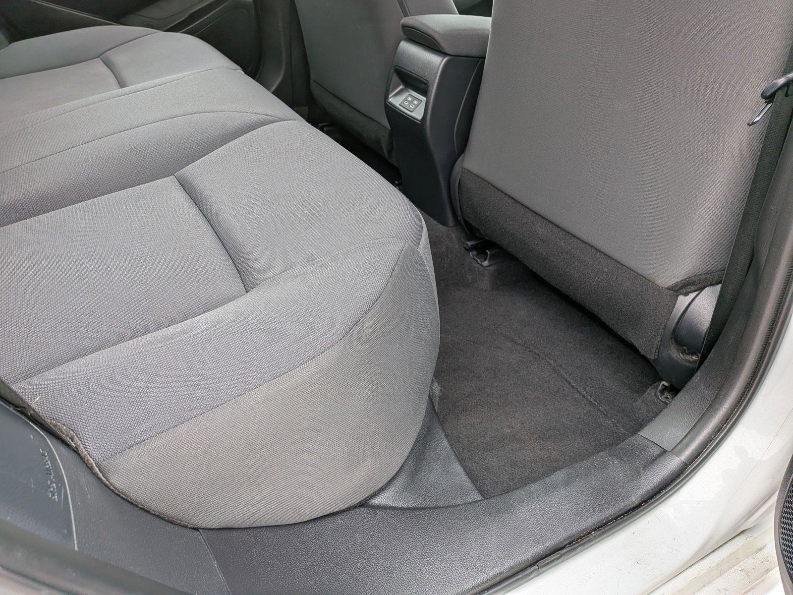 2024 TOYOTA COROLLA - Image 17