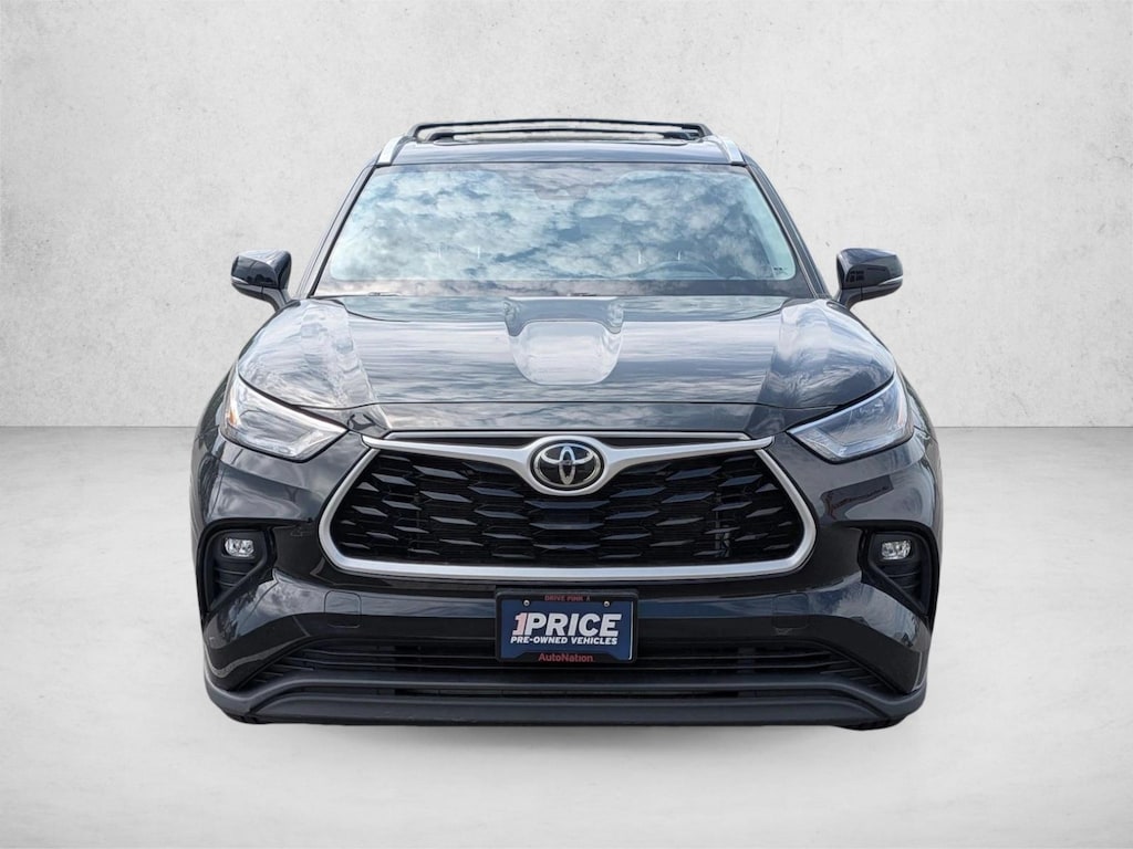 Used 2023 Toyota Highlander XLE SUV