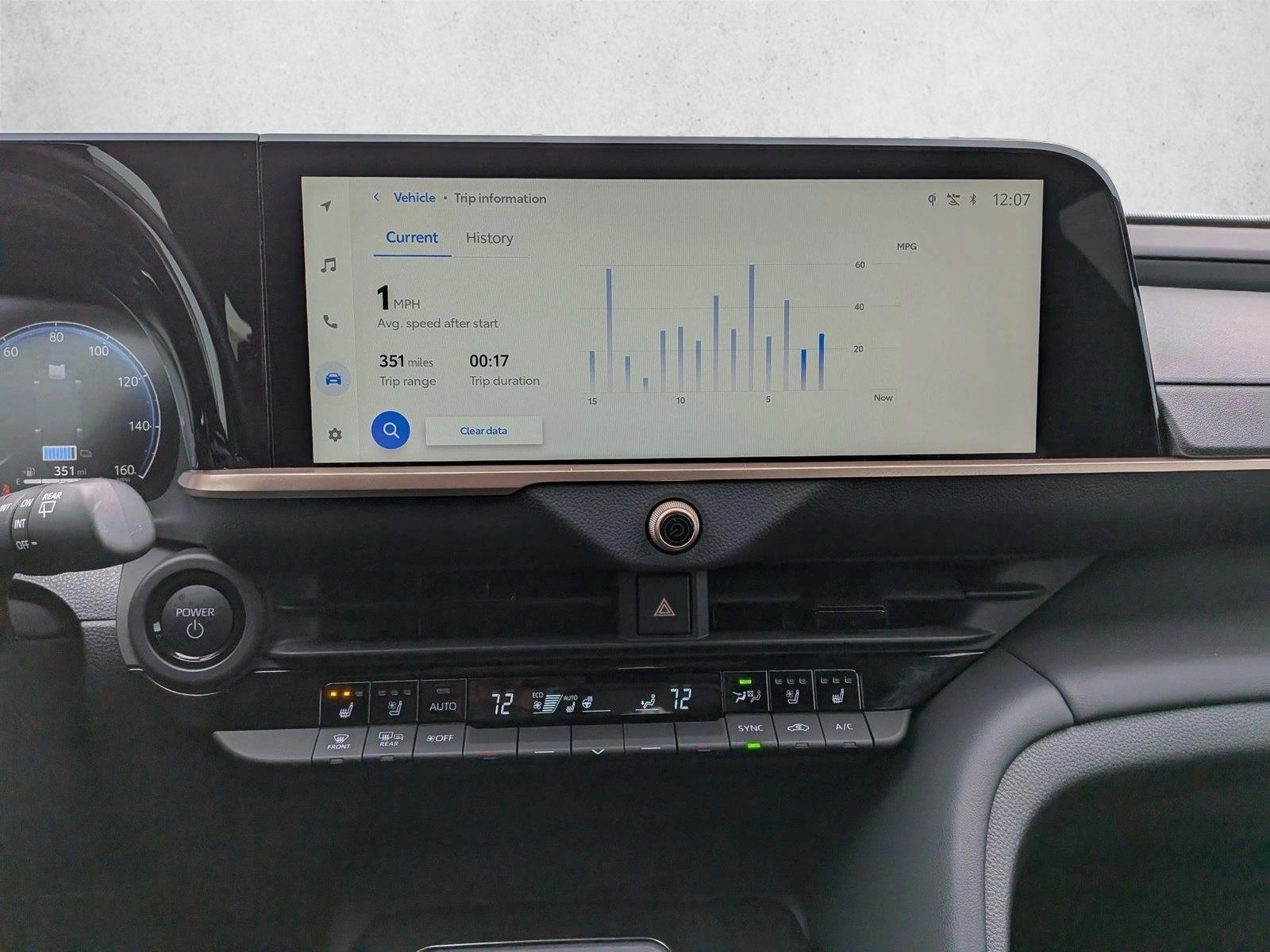 2025 TOYOTA CROWN SIGNIA - Image 12