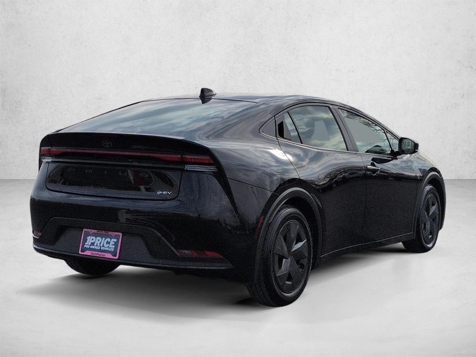 2025 TOYOTA PRIUS - Image 5