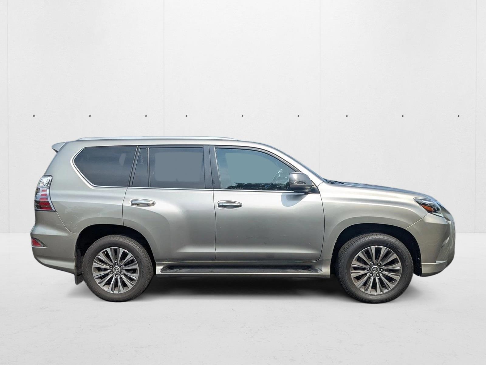 2020 Lexus GX 460 Luxury photo 4