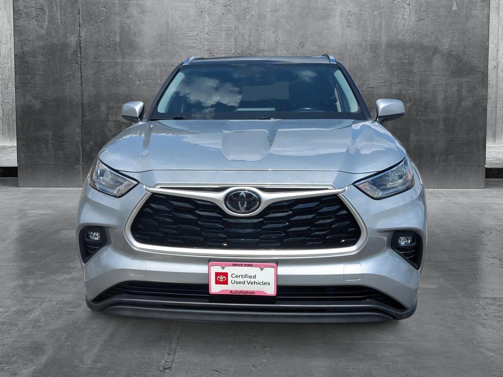 Certified 2020 Toyota Highlander XLE with VIN 5TDGZRBH3LS500537 for sale in Libertyville, IL