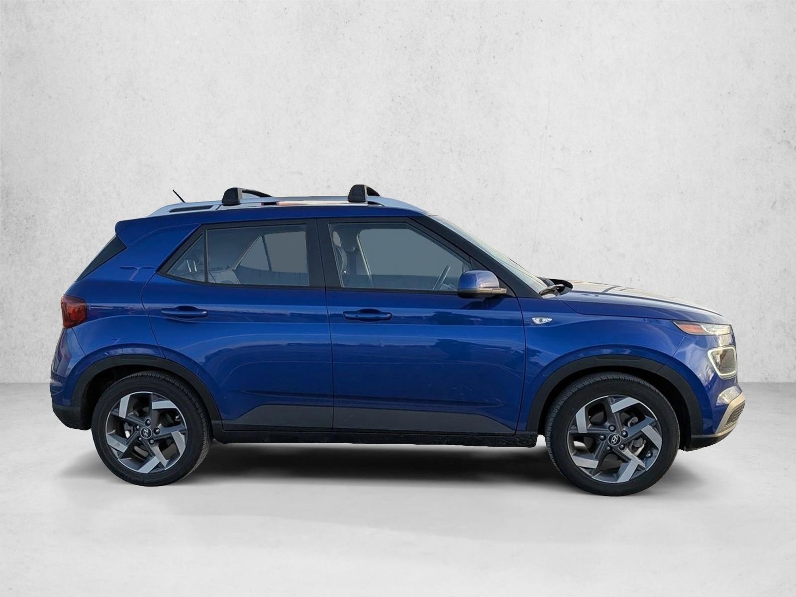 2023 HYUNDAI VENUE - Image 4