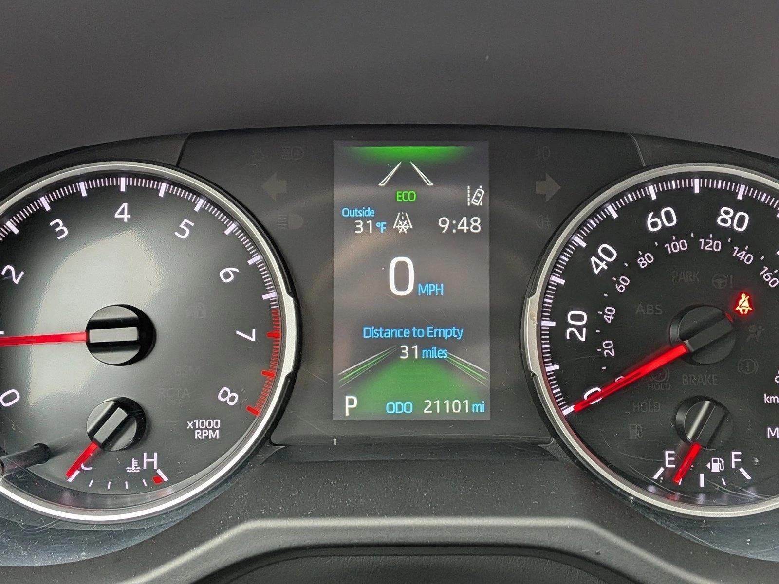 2022 TOYOTA RAV4 - Image 11