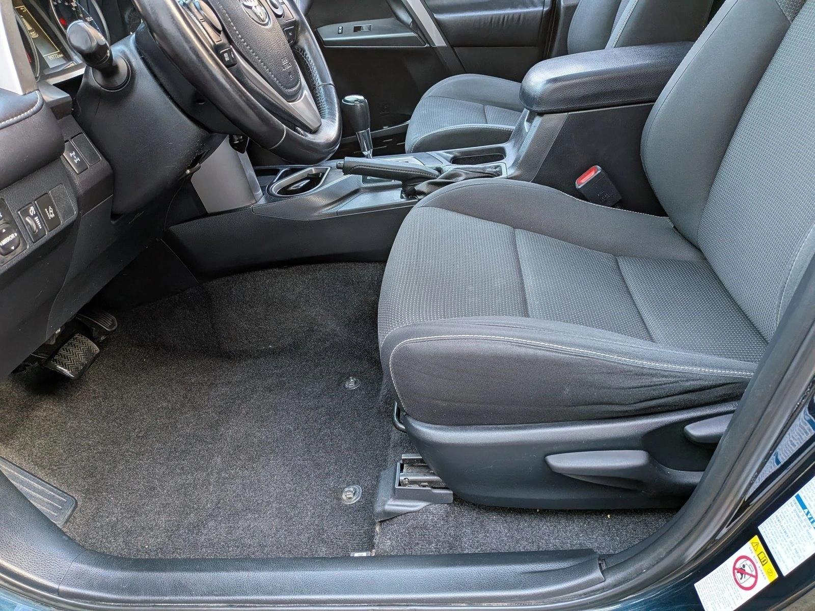 2017 TOYOTA RAV4 - Image 15