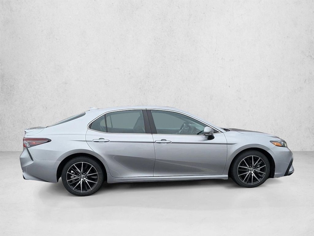 Used 2024 Toyota Camry SE Sedan