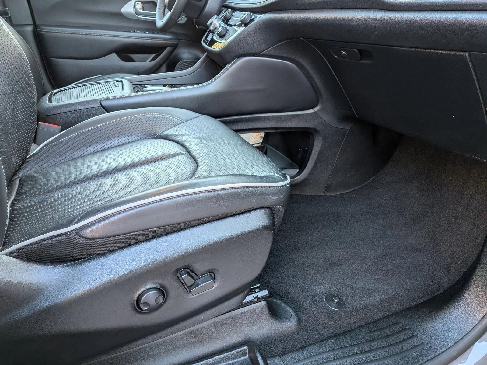 2025 CHRYSLER PACIFICA - Image 16