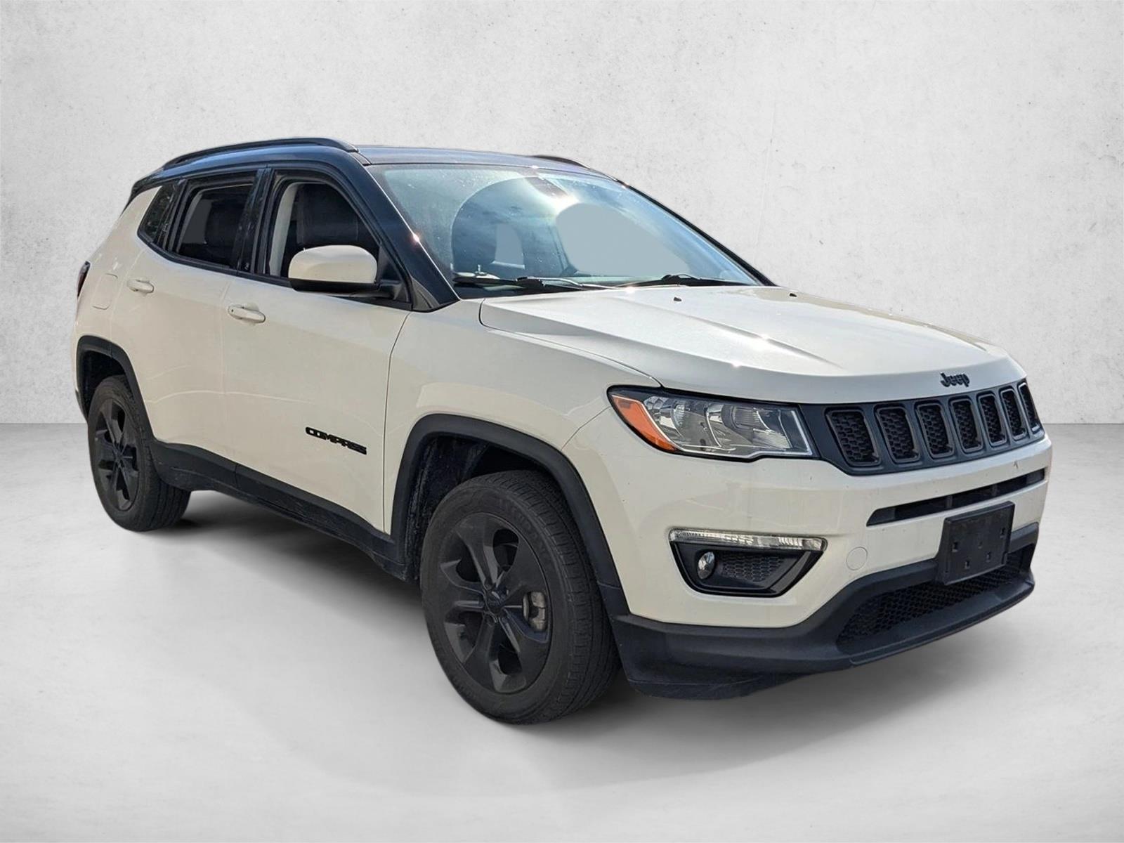 2019 Jeep Compass Latitude photo 3