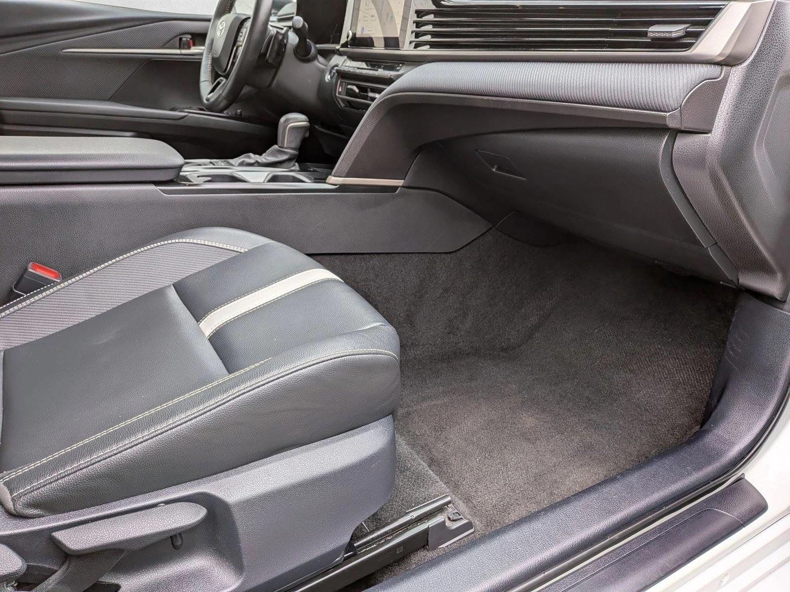 2025 TOYOTA CAMRY - Image 15