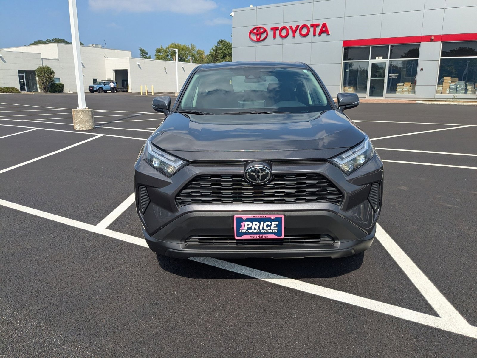 2024 Toyota RAV4 LE photo 2