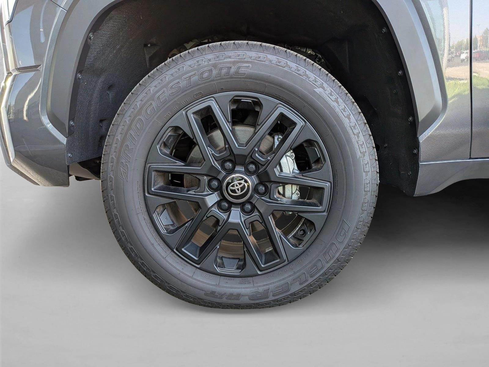 2026 Toyota Tundra Limited - Photo 23