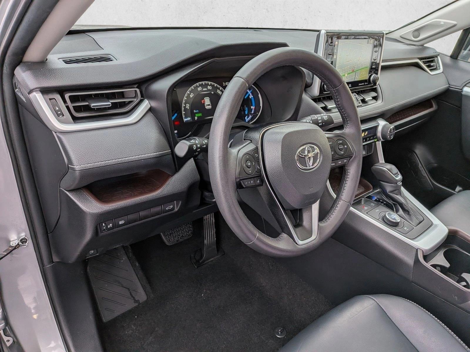 2021 TOYOTA RAV4 - Image 10