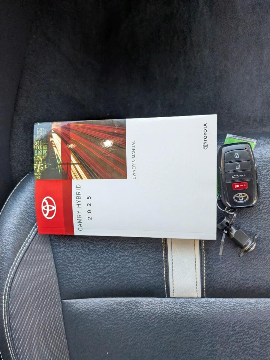 2025 TOYOTA CAMRY - Image 22