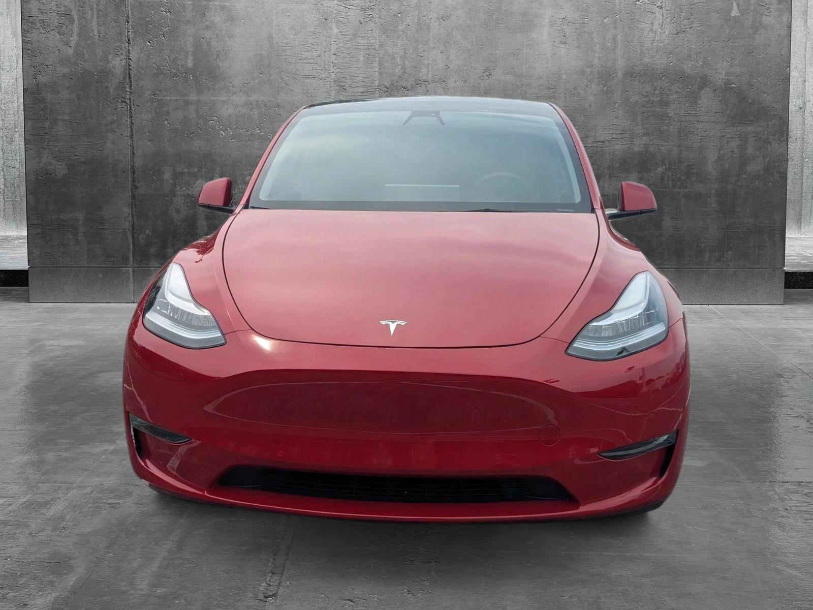 Used 2022 Tesla Model Y Long Range with VIN 7SAYGDEE5NF425896 for sale in Libertyville, IL