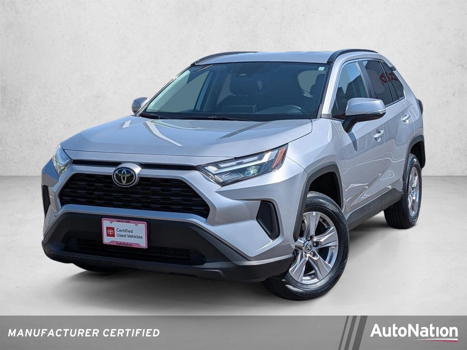 2024 Toyota RAV4 XLE AWD's photo