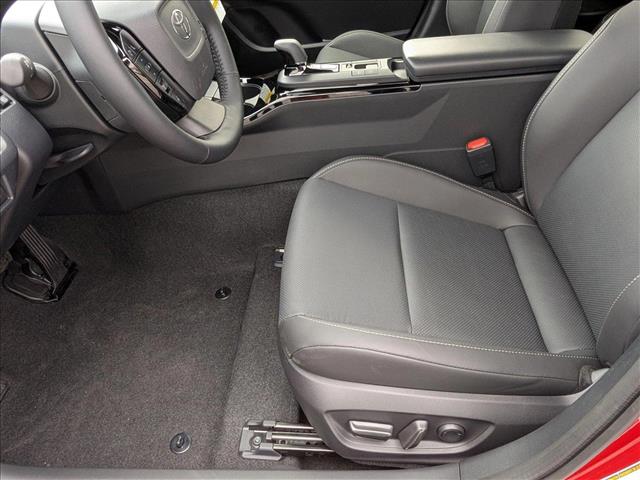 2025 Toyota Prius XLE photo 4