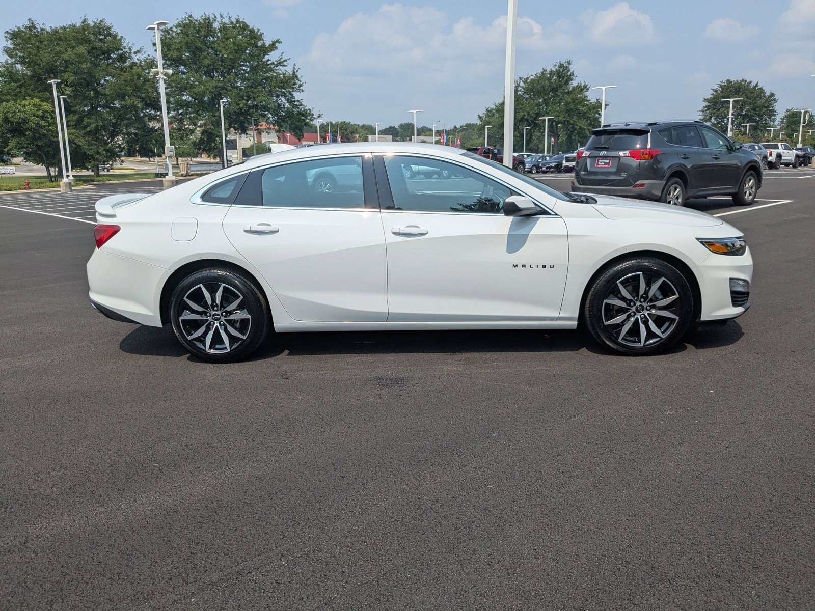 2024 Chevrolet Malibu RS photo 4
