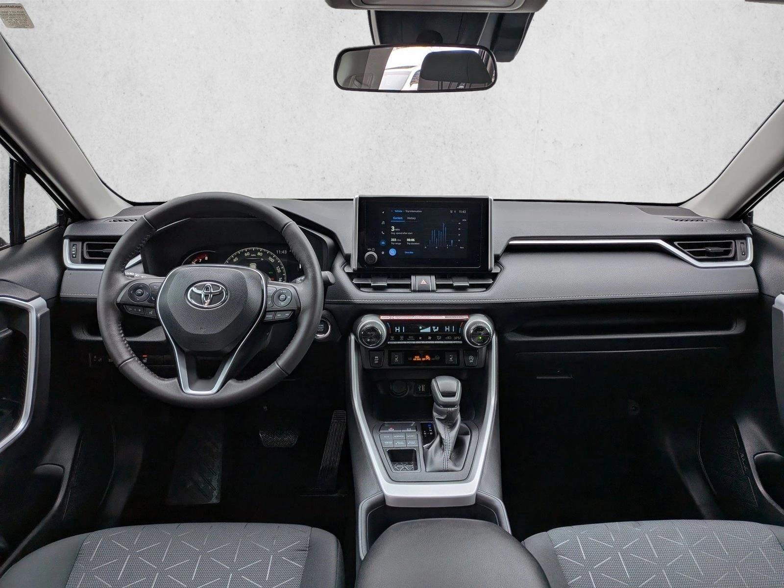2025 TOYOTA RAV4 - Image 18