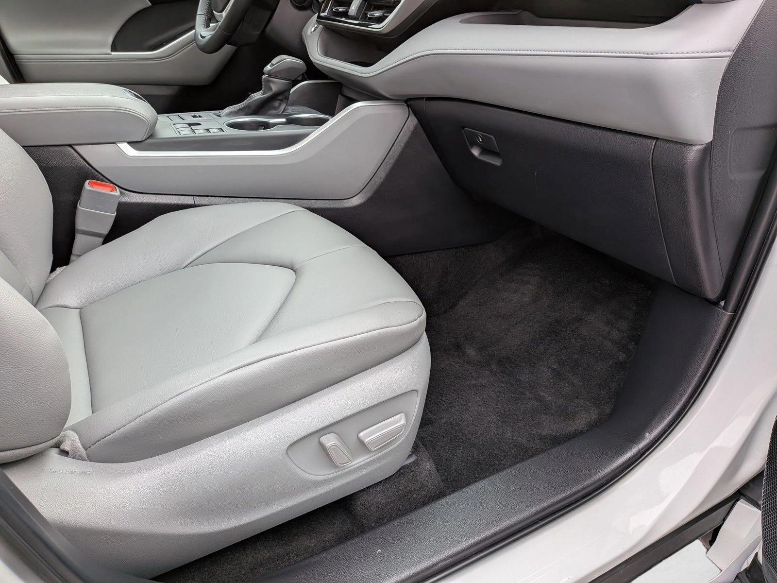 2026 TOYOTA HIGHLANDER - Image 16