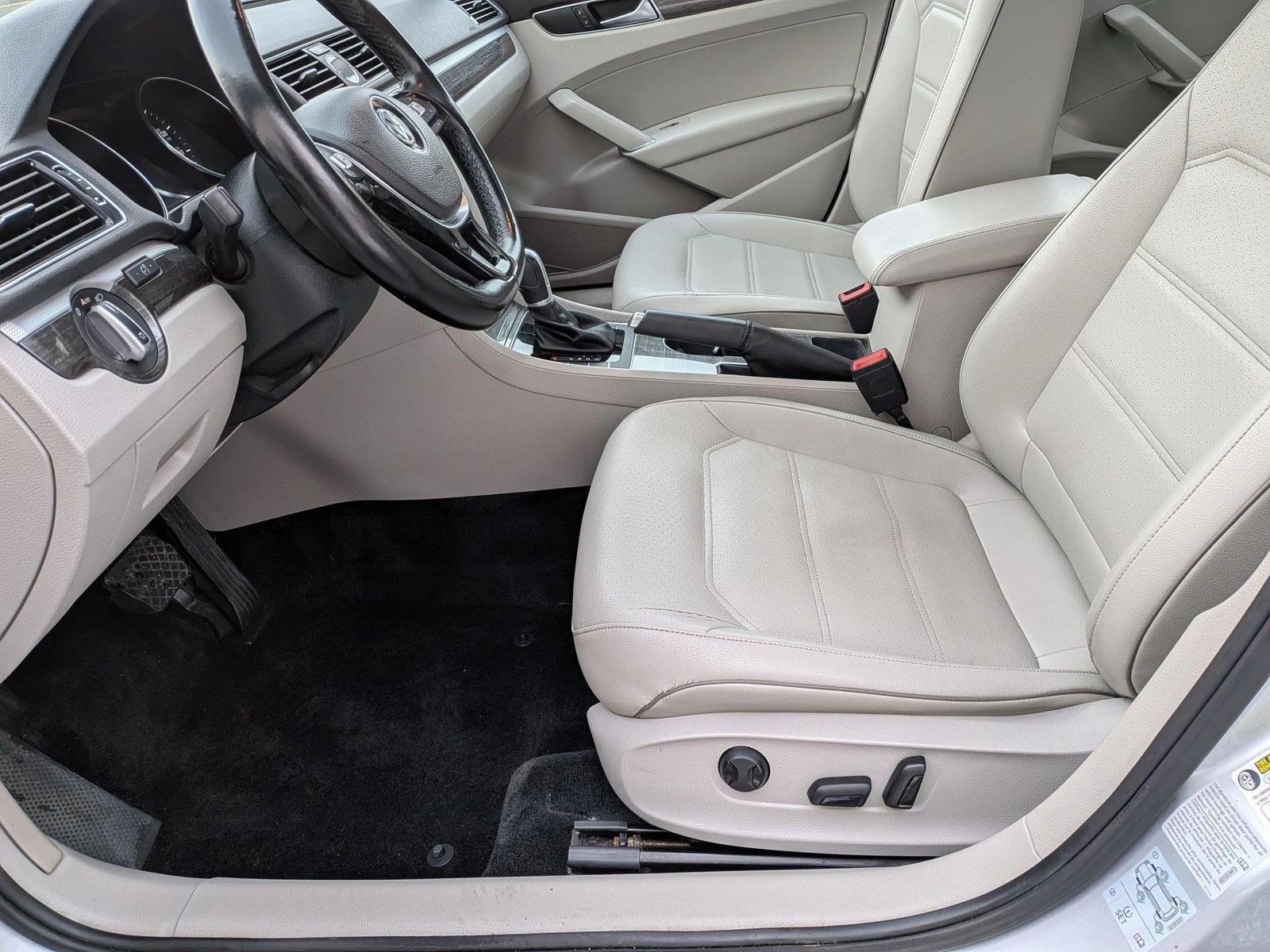 2017 VOLKSWAGEN PASSAT - Image 15