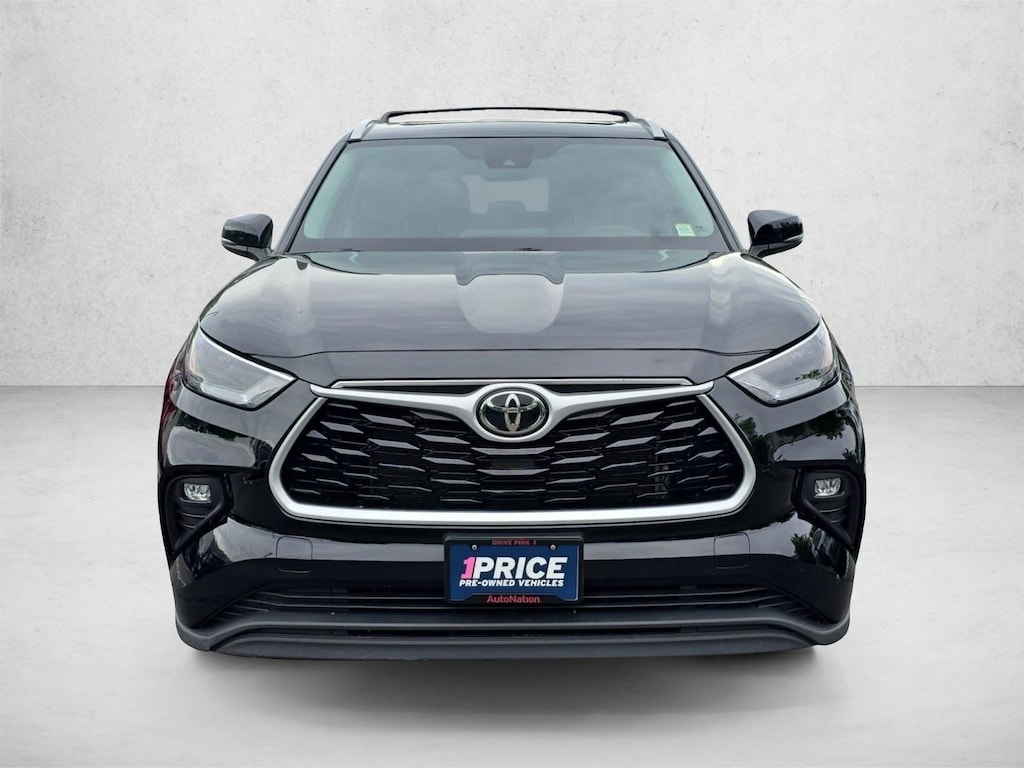 Used 2023 Toyota Highlander XLE SUV