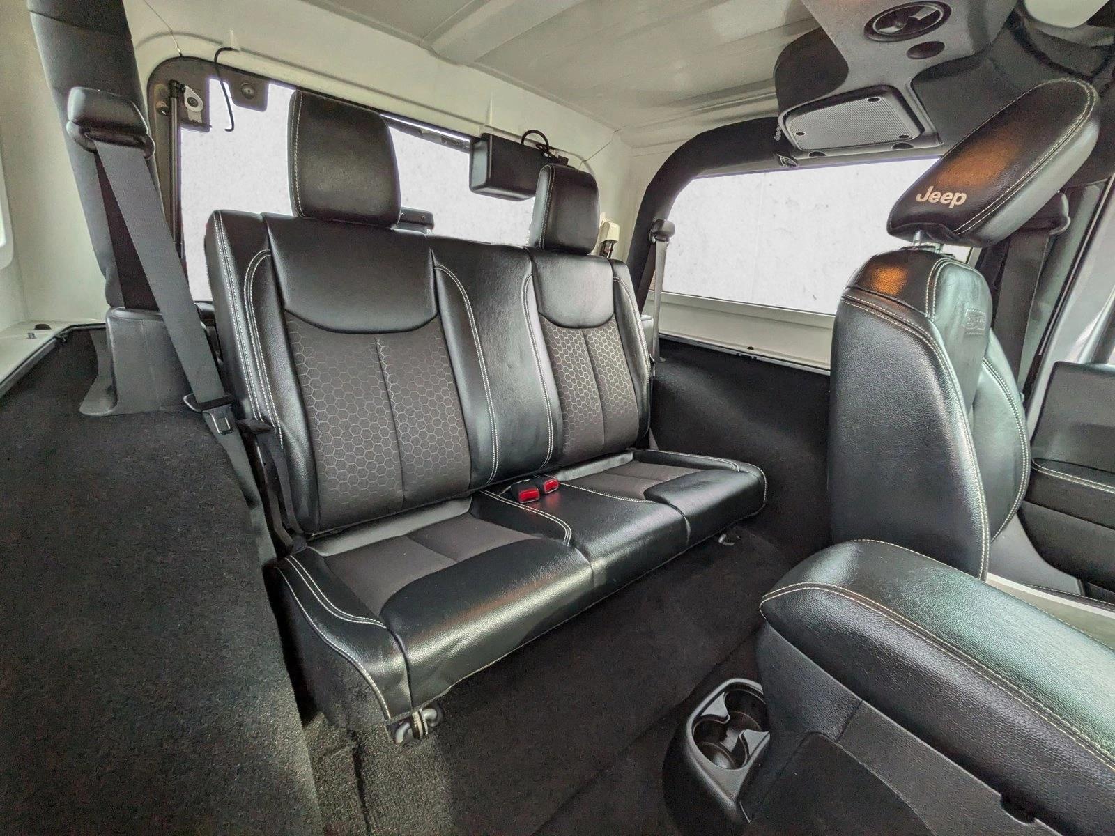 2016 JEEP WRANGLER - Image 18