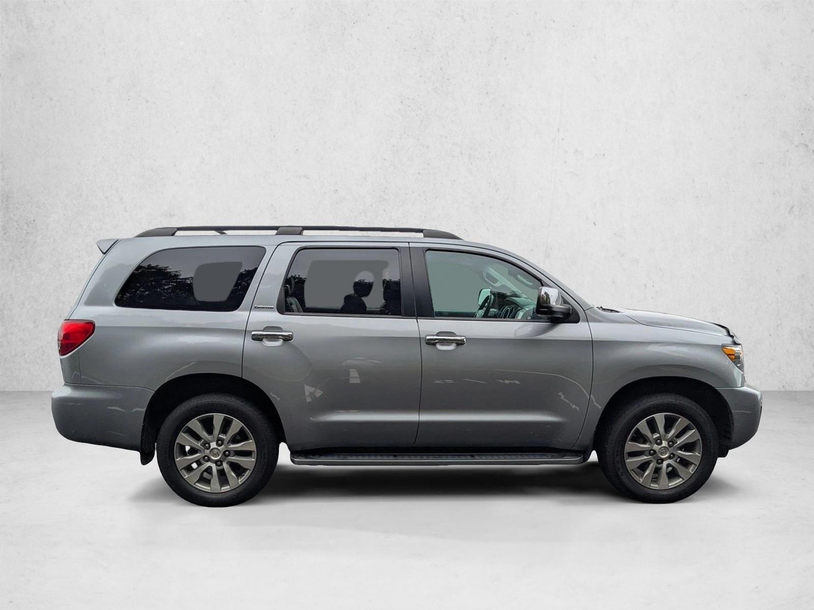2016 Toyota Sequoia Limited photo 4