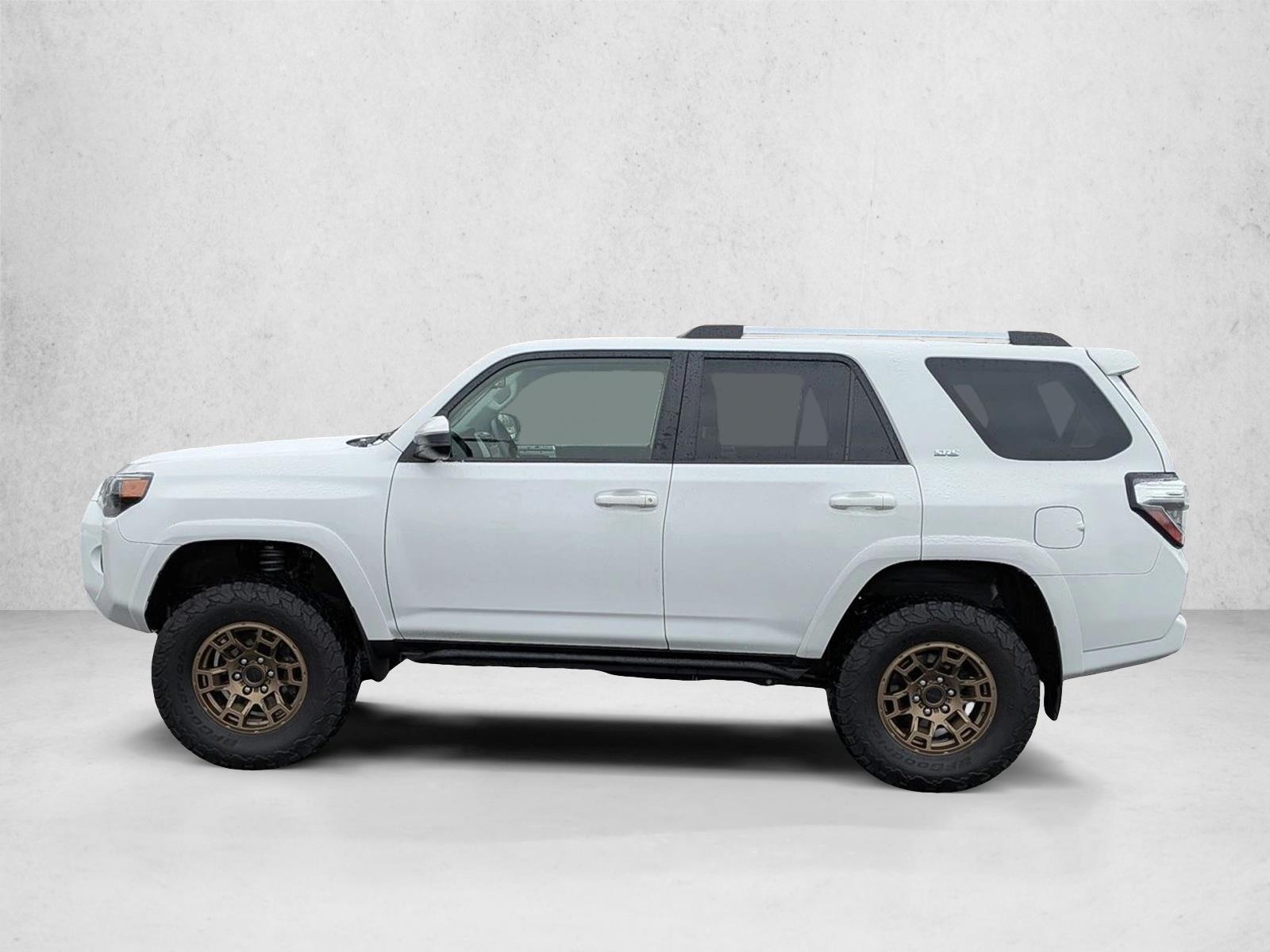 2022 TOYOTA 4RUNNER - Image 8