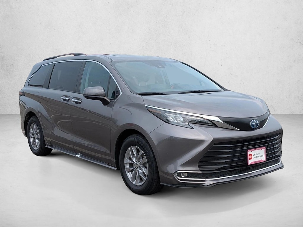 Certified 2024 Toyota Sienna XLE 8 Passenger Van Passenger Van