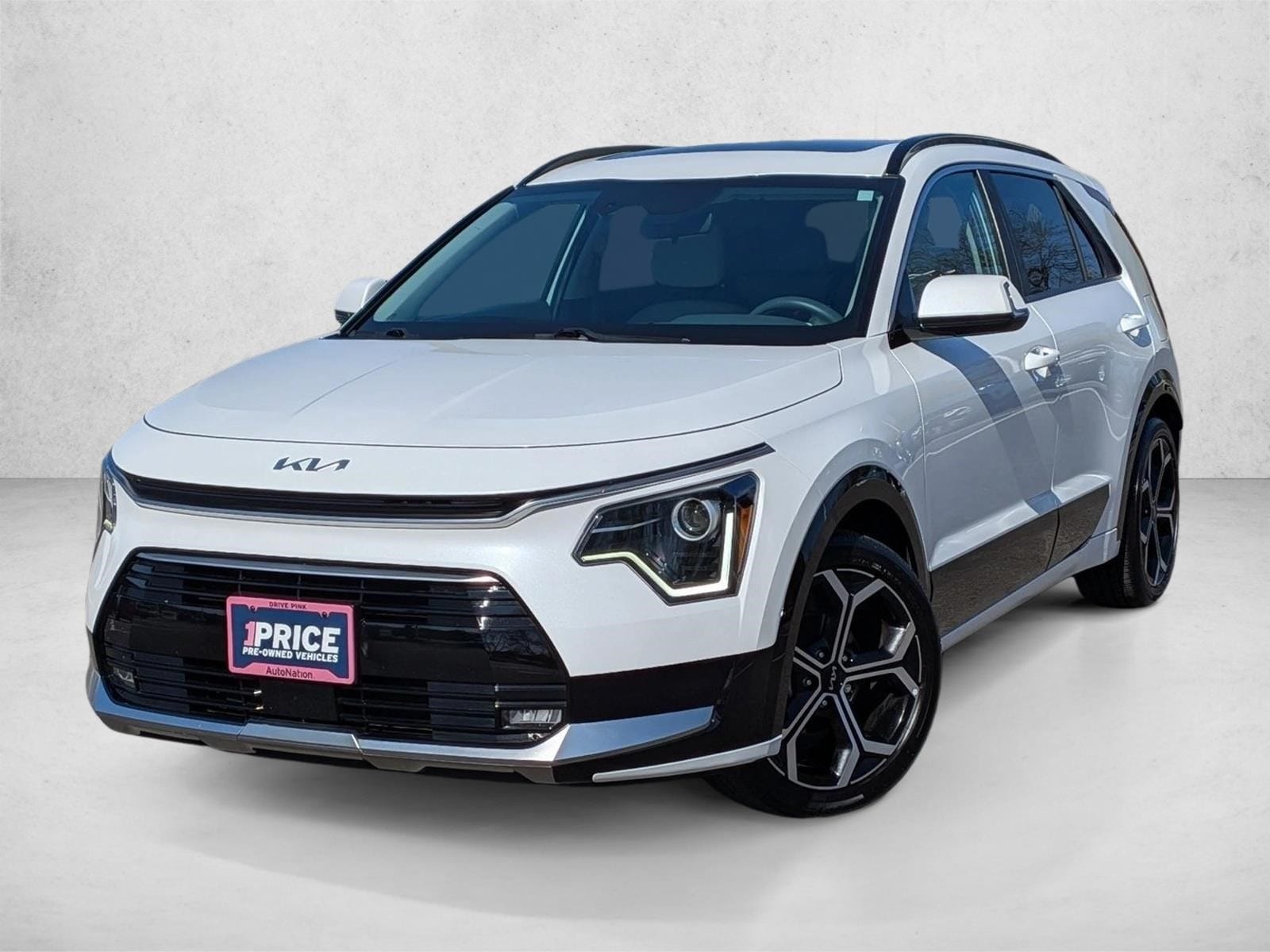 2024 Kia Niro EX Touring HEV's photo