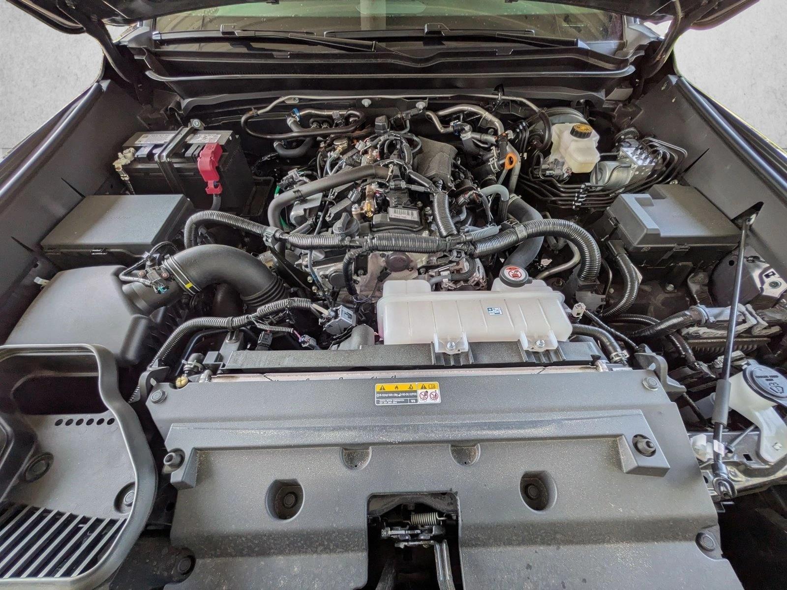2026 Toyota Tacoma SR5 - Photo 21