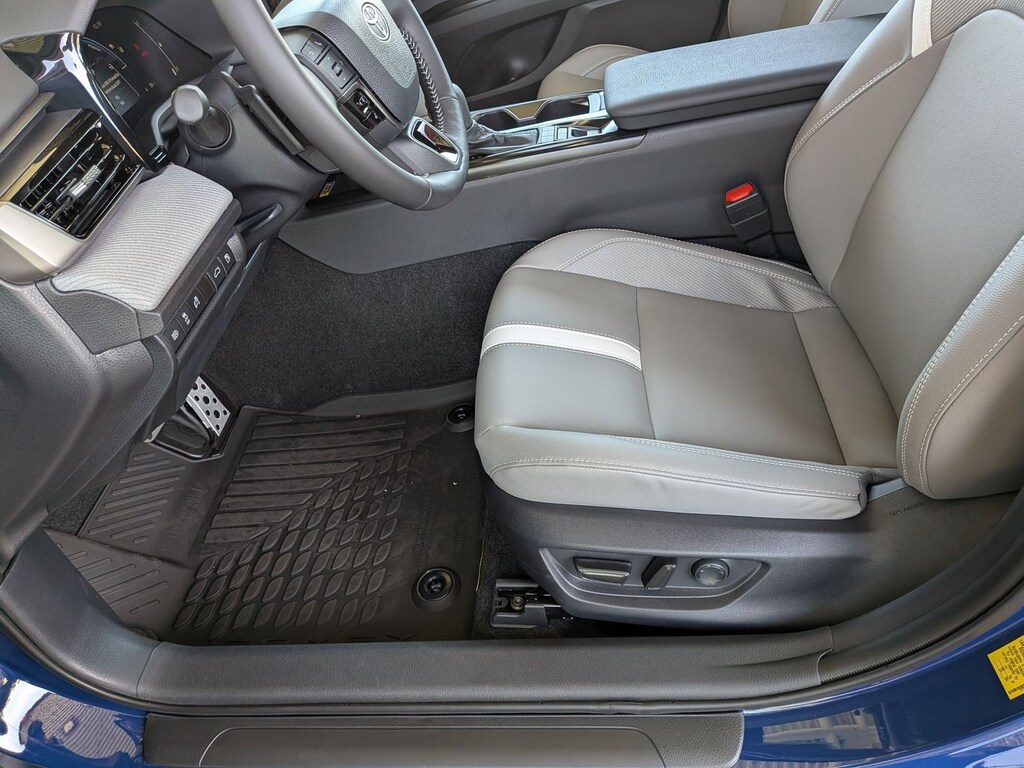 Used 2026 Toyota Camry SE Sedan