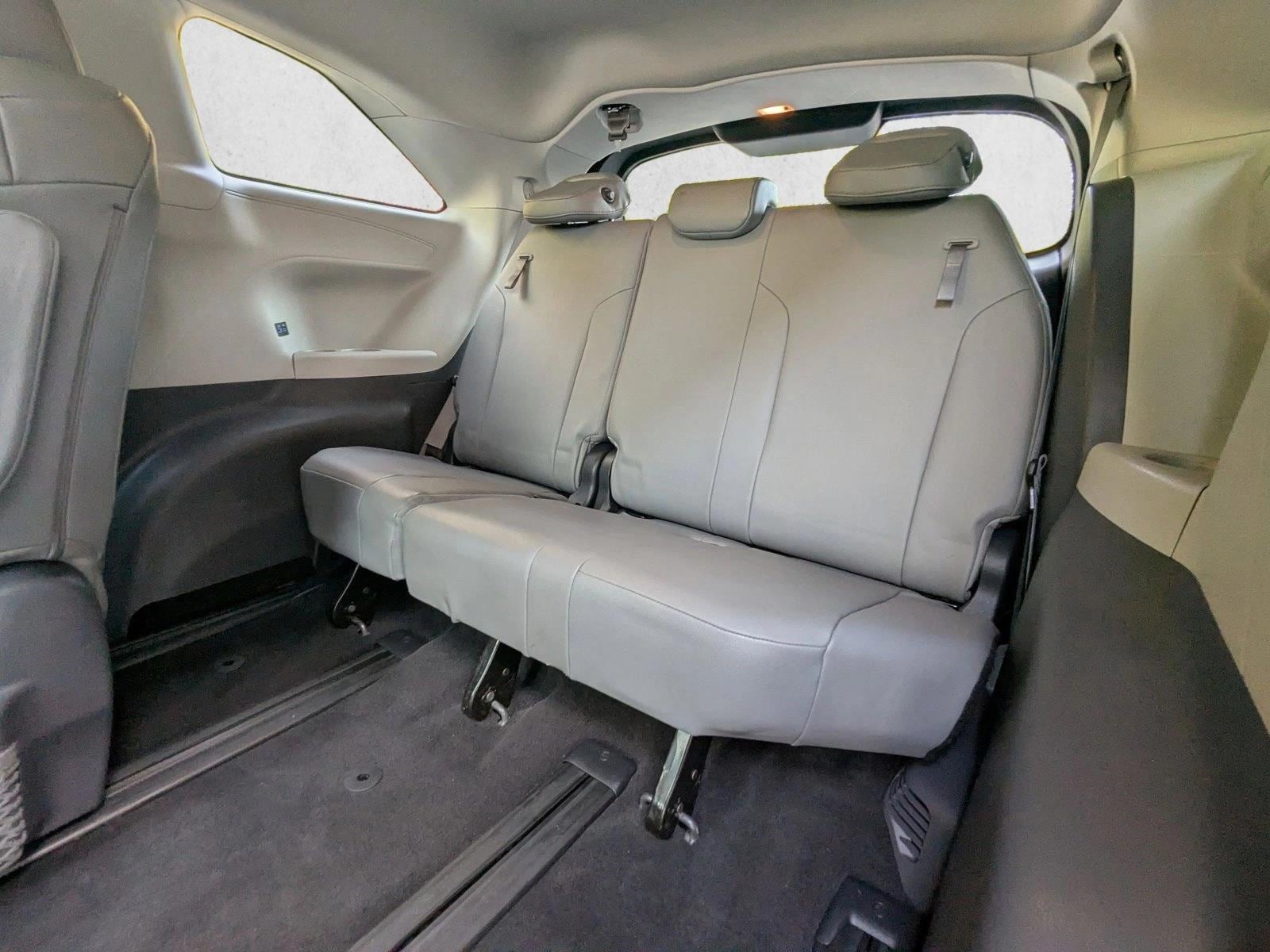 2021 TOYOTA SIENNA - Image 19