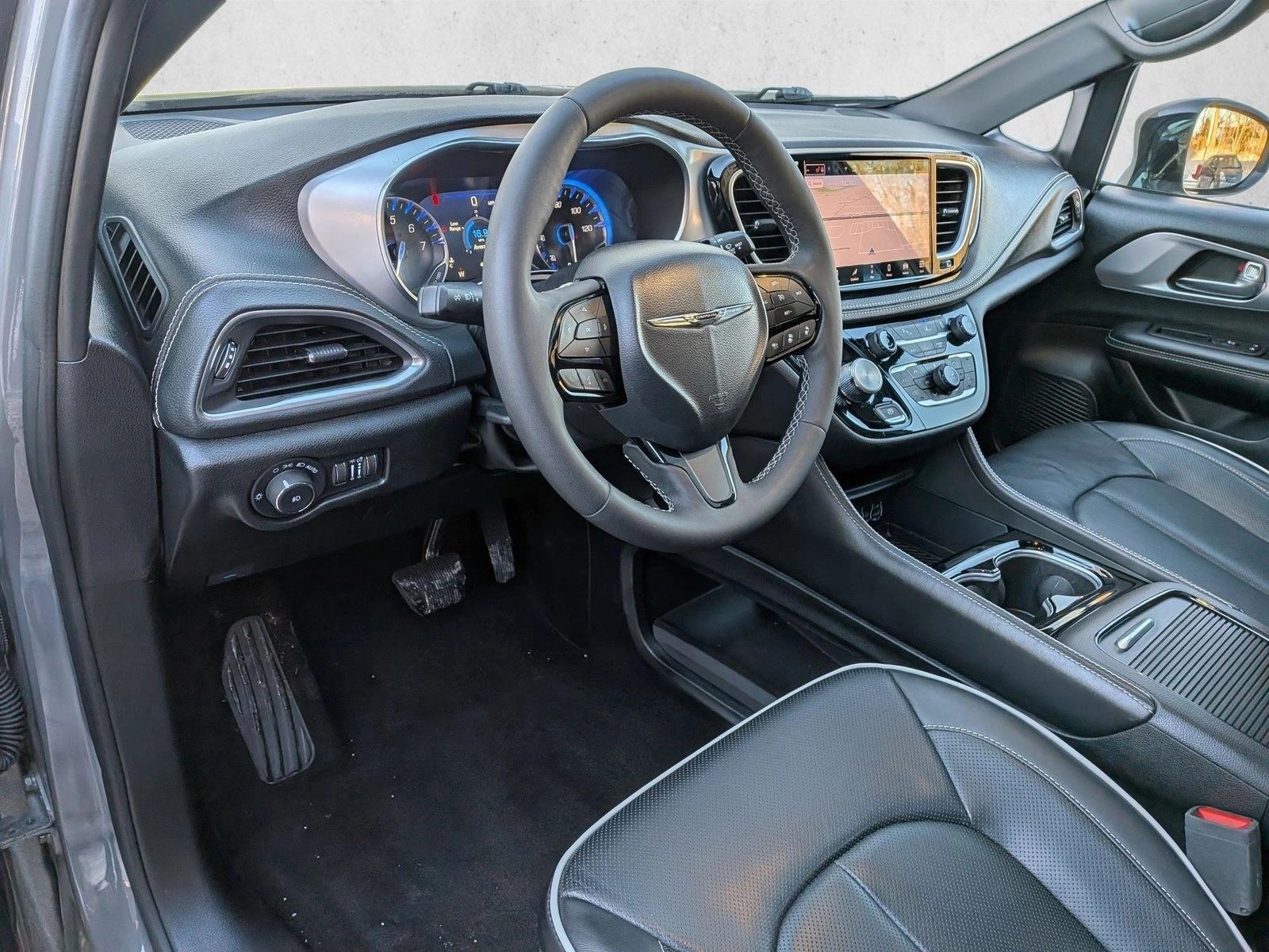 2025 CHRYSLER PACIFICA - Image 10