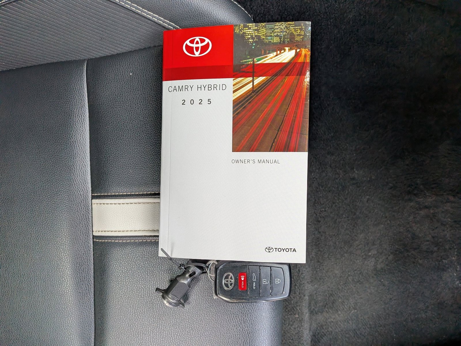 2025 TOYOTA CAMRY - Image 22