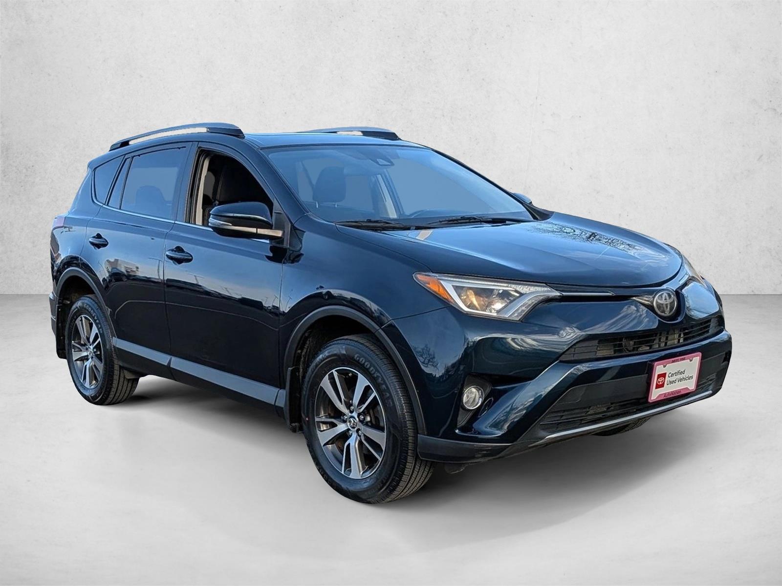 2017 TOYOTA RAV4 - Image 3
