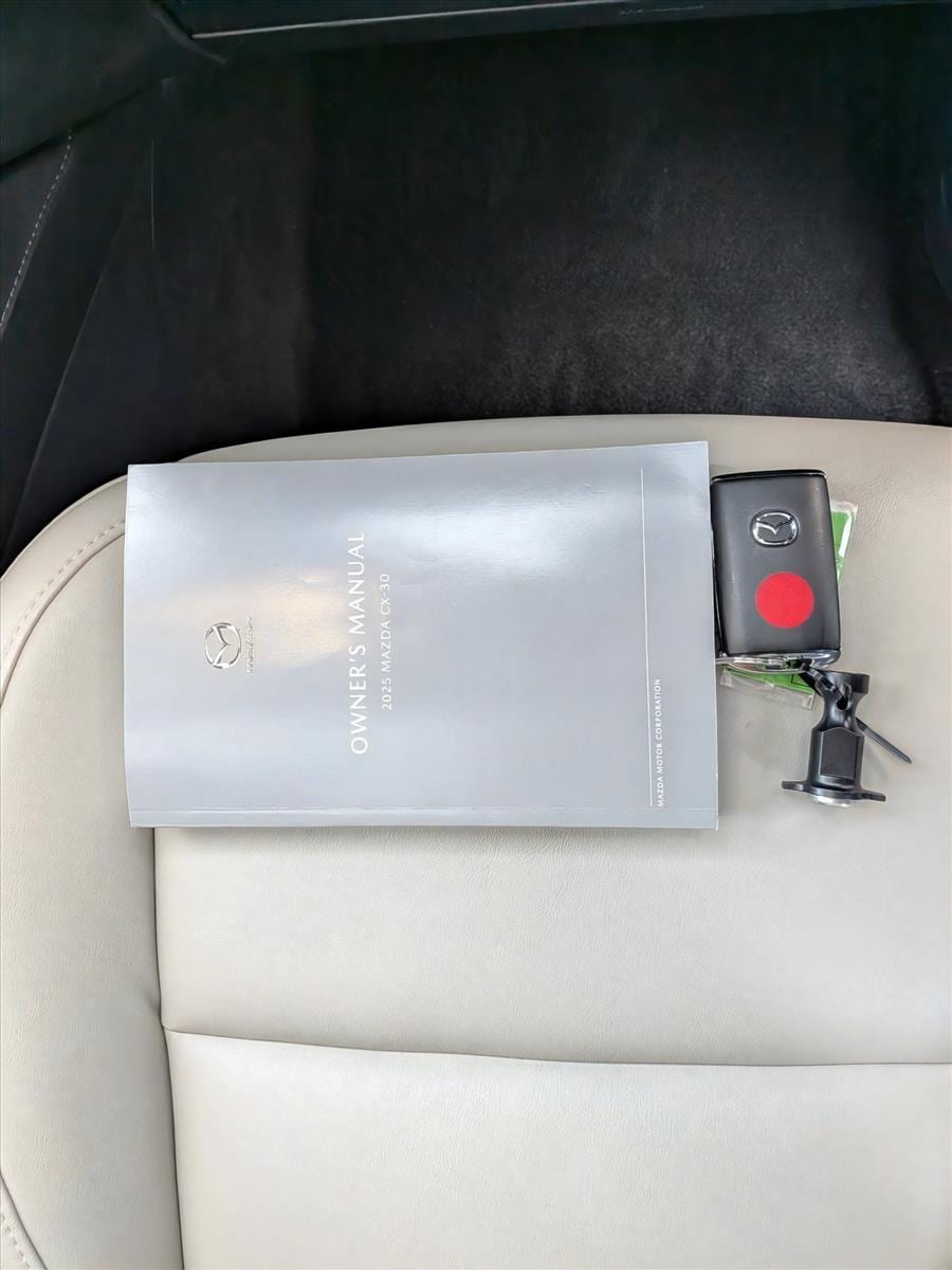 2025 MAZDA CX-30 - Image 24