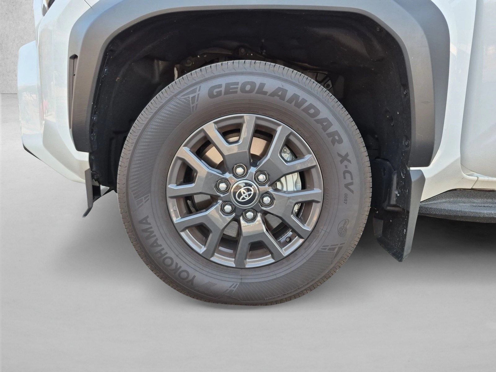 2026 Toyota 4Runner SR5 - Photo 12
